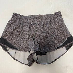 LULULEMON Hotty Hot Low Rise Short 4”